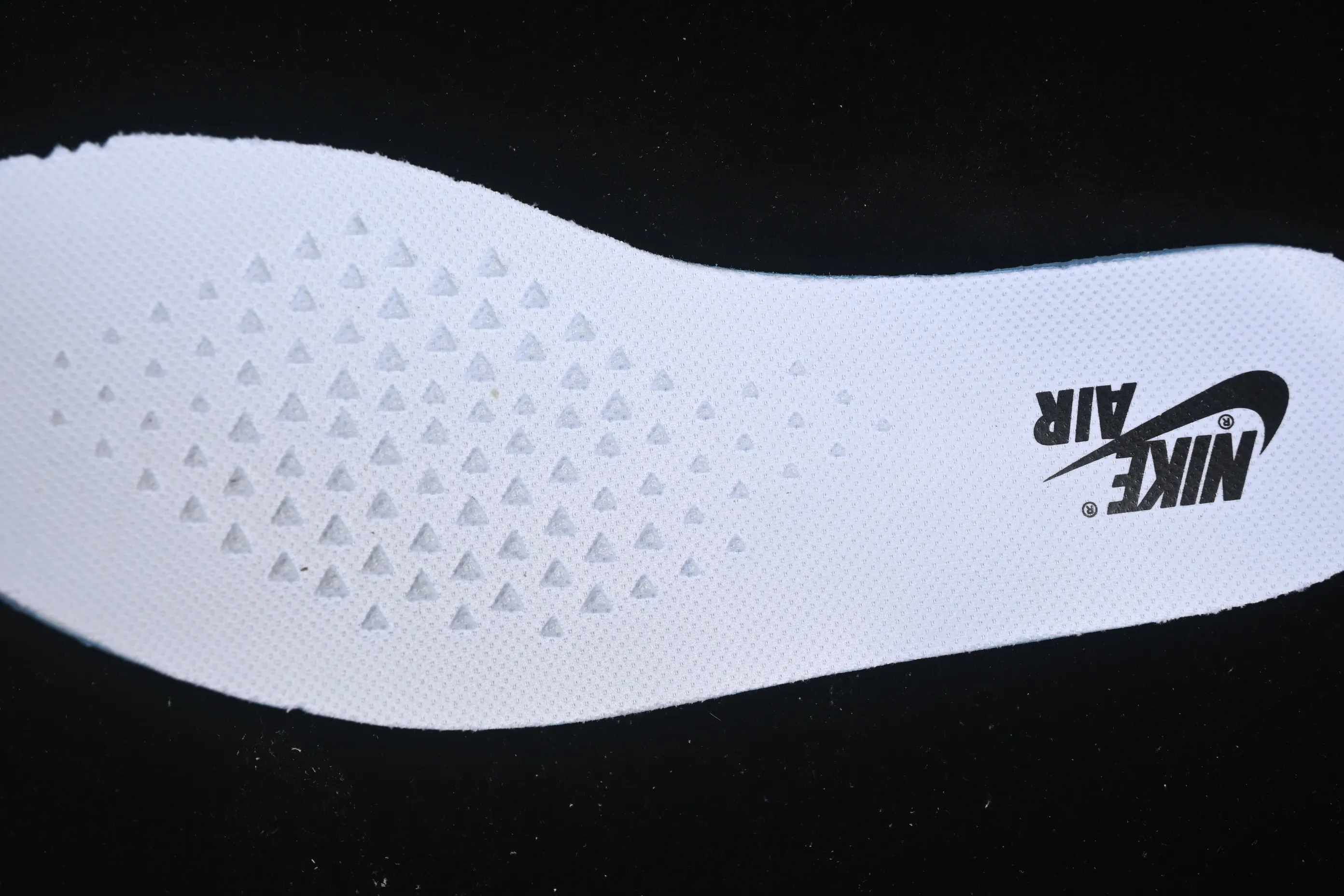 All categories Air Jordan Jordan series basketball shoes Air Jordan 1 High Pure original special offer Off White x Air Jordan OW AJ1 Joe 1 joint all-white high-top basketball shoes AQ0818-100